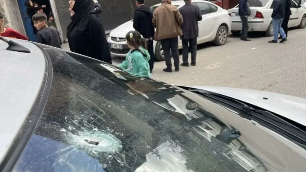 Urfa’da kavga! Kurşunlar araç ve işyerlerine isabet etti!