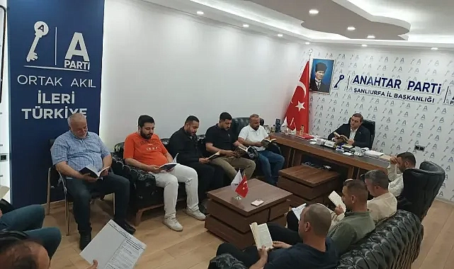 Anahtar Parti Şanlıurfa İl Başkanlığı’ndan Kitap Okuma Etkinliği