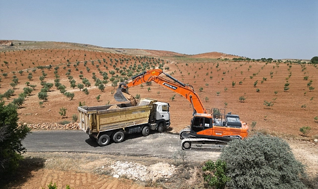 Büyükşehir, Birecik’in Kırsal Mahallelerine Konforlu Ulaşım Sunuyor