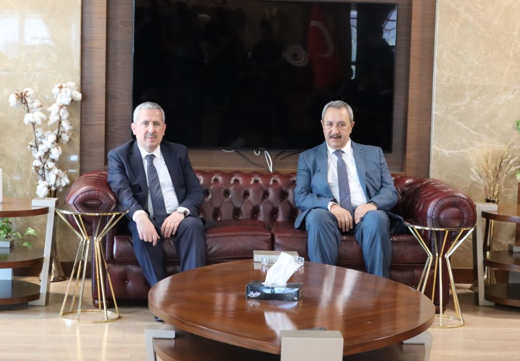 Ticaret Bakan Yardımcısı Mahmut Gürcan,dan Başkan Mehmet Kaya”ya Taziye Ziyareti