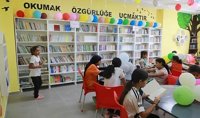 Harran Belediyesi iki okula yeni kütüphane kazandırdı