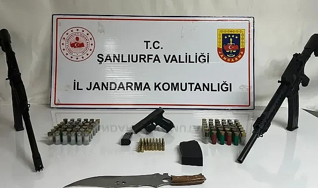 Şanlıurfa’da ev ve eklentilerine baskın! Tüfek ve tabancalar ele geçirildi!