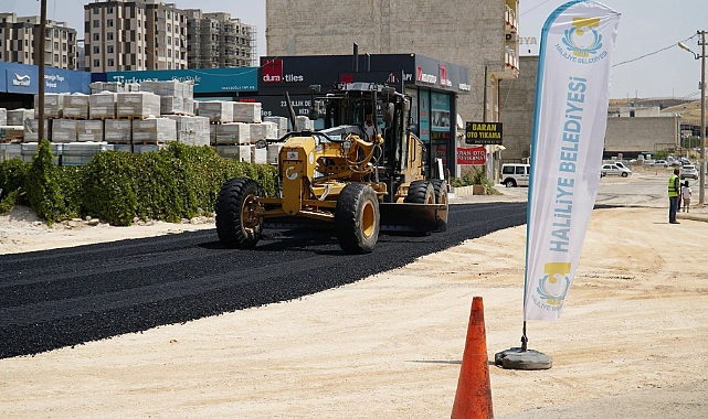 Haliliye Belediyesi’nden Ahmet Yesevi’ye Asfalt Hizmeti
