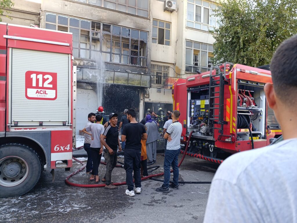 Şanlıurfa’da mesken yangını! İtfaiye müdahale etti!