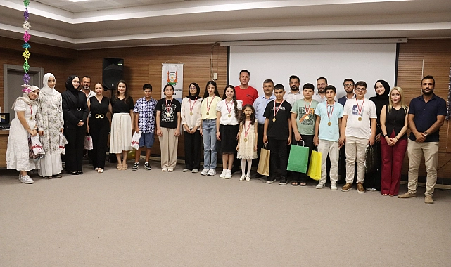 Esentepe Gençlik Merkezi Yaz Kursları Sona Erdi