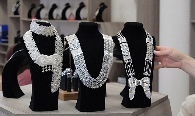 Şanlıurfalı Kadınlar Hem Sanat Öğreniyor Hem De Meslek Sahibi Oluyor