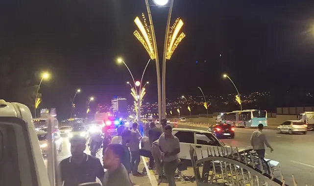 Urfa’da kontrolden çıkan otomobil ortalığı birbirine kattı!