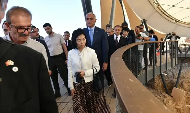 Bakan Ersoy ve Japon Prenses Mikasa Göbeklitepe’de!
