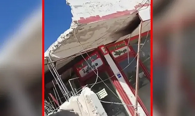 Urfa’da eski eczanenin tavanı çöktü!