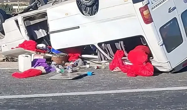 Urfa’da tarım işçilerini taşıyan minibüs devrildi! Yaralılar var!