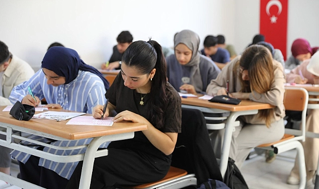 Haliliye’den Gençlere Büyük Destek: Türkiye Geneli Deneme Sınavı Gerçekleşti