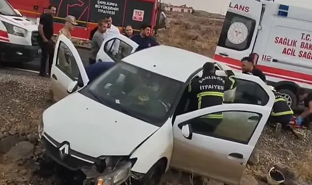 Şanlıurfa-Diyarbakır yolunda kaza! Yaralılar var!