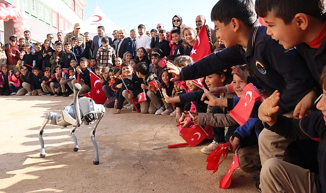 Kırsalda Yüzlerce Öğrenci Bilimle Buluştu