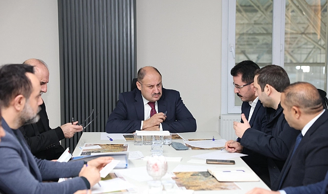 Başkan Gülpınar, Yoğun Kar Öncesi Koordinasyon Toplantısı Düzenledi