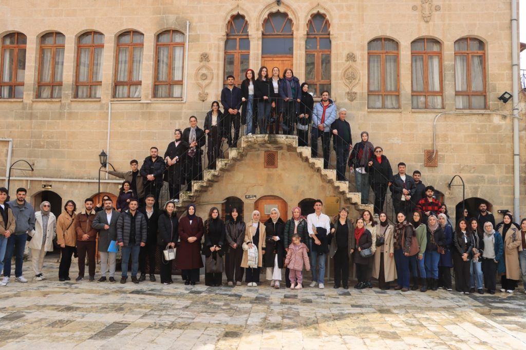 ŞANLIURFA’NIN MİMARİ MİRASI, ÖĞRENCİLERİN GÖZÜNDEN YENİDEN DEĞERLENDİRİLİYOR