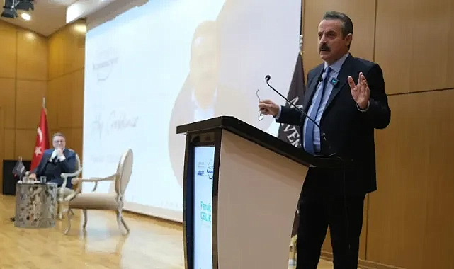 Faruk Çelik: Trump şantaja teslim olmuş!