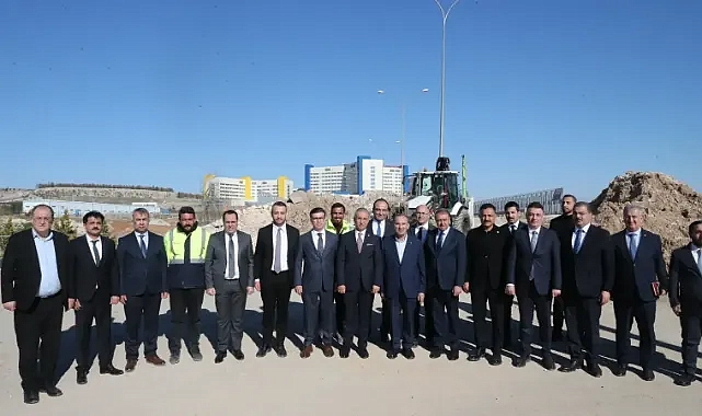 Şanlıurfa’da bağlantı yolları yapılıyor! Bozdağ bilgi aldı!