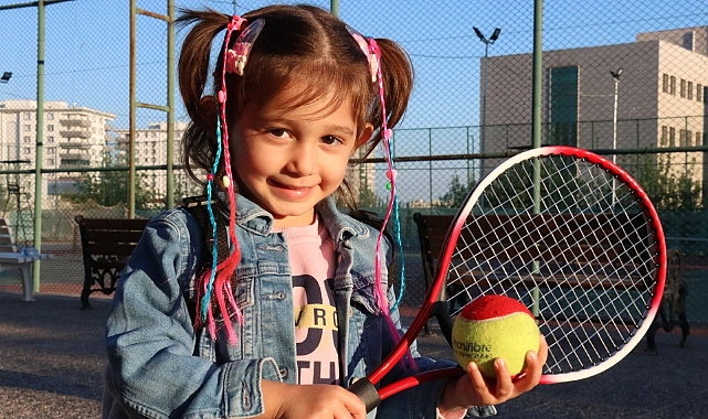 23 Nisan Tenis Turnuvası Başladı