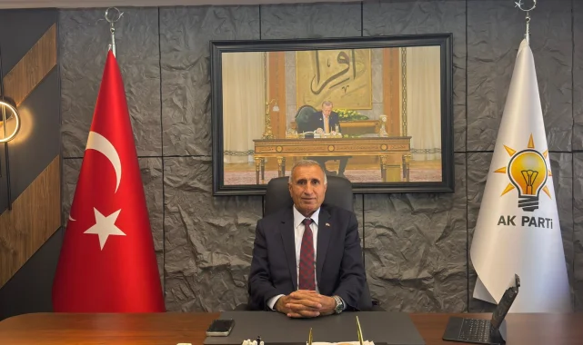 AK Parti Karaköprü İlçe Başkanlığı’nda Nöbet Devri: Mahmut Zincireğen Görevde