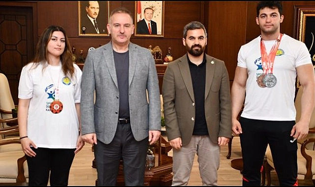 Harran Üniversitesi Rektöründen Başarılı Öğrencilere Tebrik