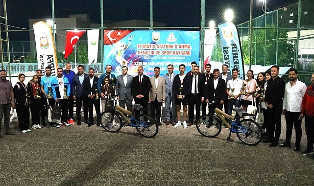 Şanlıurfa’da Ödüllü Tenis Turnuvası Finalle Sona Erdi