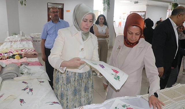 Büyükşehir Belediyesi’nde ‘Hayat Boyu Öğrenme Haftası’ sergisi Açıldı