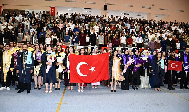 Harran Üniversitesi SHMYO’da Festival Havasında Mezuniyet Coşkusu