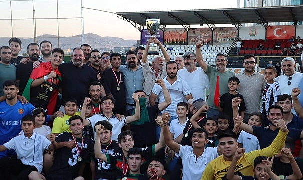Şampiyon Sırrınspor 1. Amatör Lige Yükseldi