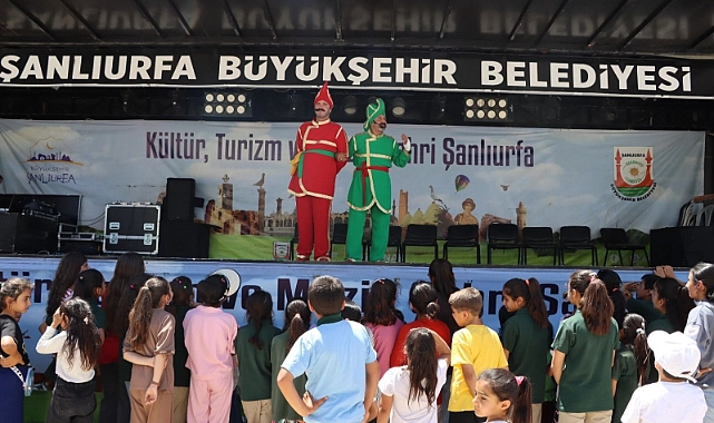 Sanat ve Gastronomi Tırı Çocuklar İçin Köye Gitti