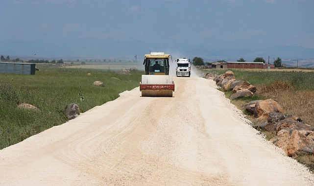 Şanlıurfa Büyükşehir Belediyesi’nden Kırsal Ulaşımı Güçlendirecek Çalışma