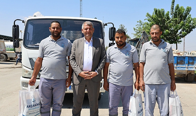 Akçakale’de Bayrağa Saygı, Emekçiye Vefa