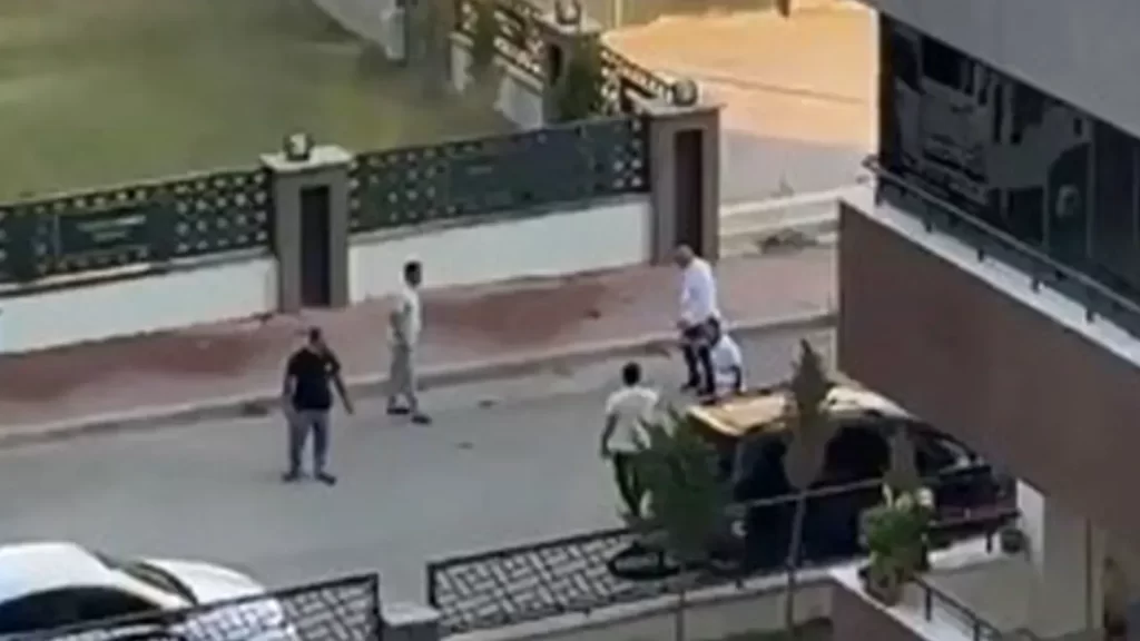 Komşu kentte milletvekiline bıçaklı saldırı!