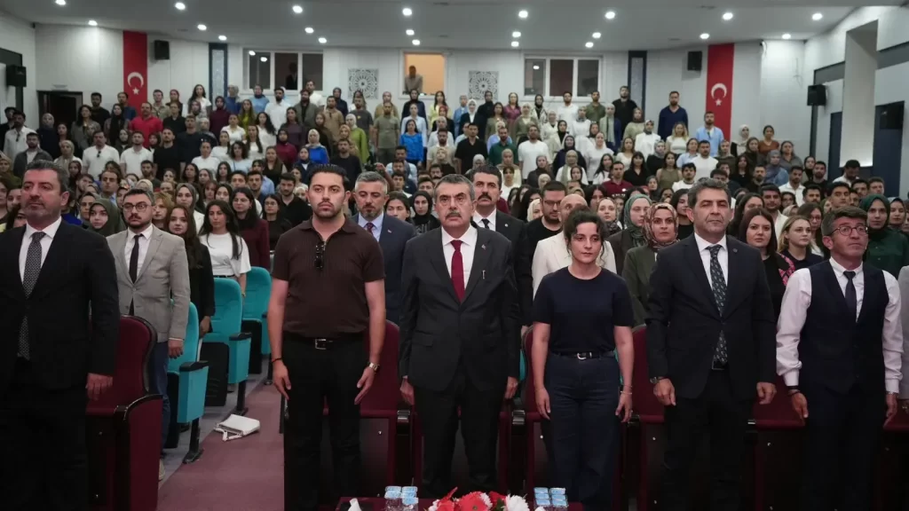 Öğretmenlerin mesleki çalışma programı belli oldu!
