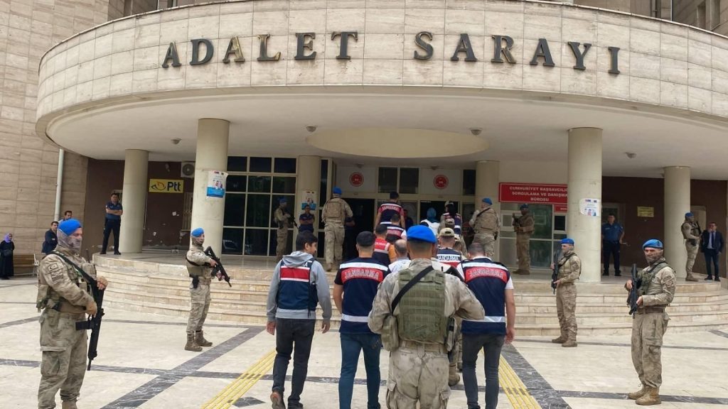 Şanlıurfa’da insan tacirlerine geçit yok: 10 organizatör yakalandı