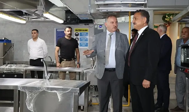 Üniversitenin çalışmaları Vekil Başak’a anlatıldı!