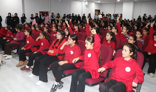 Büyükşehir’den “Benim İlk Bitkim” İle Çevre Bilinci Eğitimi
