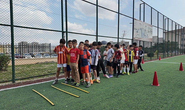 Karaköprü’deki Tesislerde Çocuklar Sporla Kendilerini Geliştiriyor